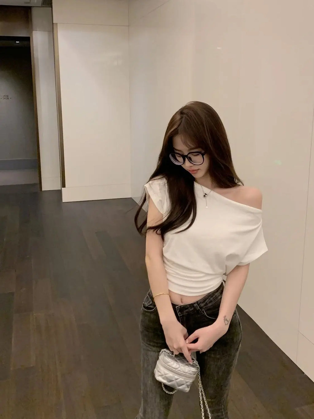 T-shirts Women Clothing Skew Collar Vintage Summer Aesthetic Sexy Off Shoulder Streetwear Elegant Minority Fashionable Pure 2023