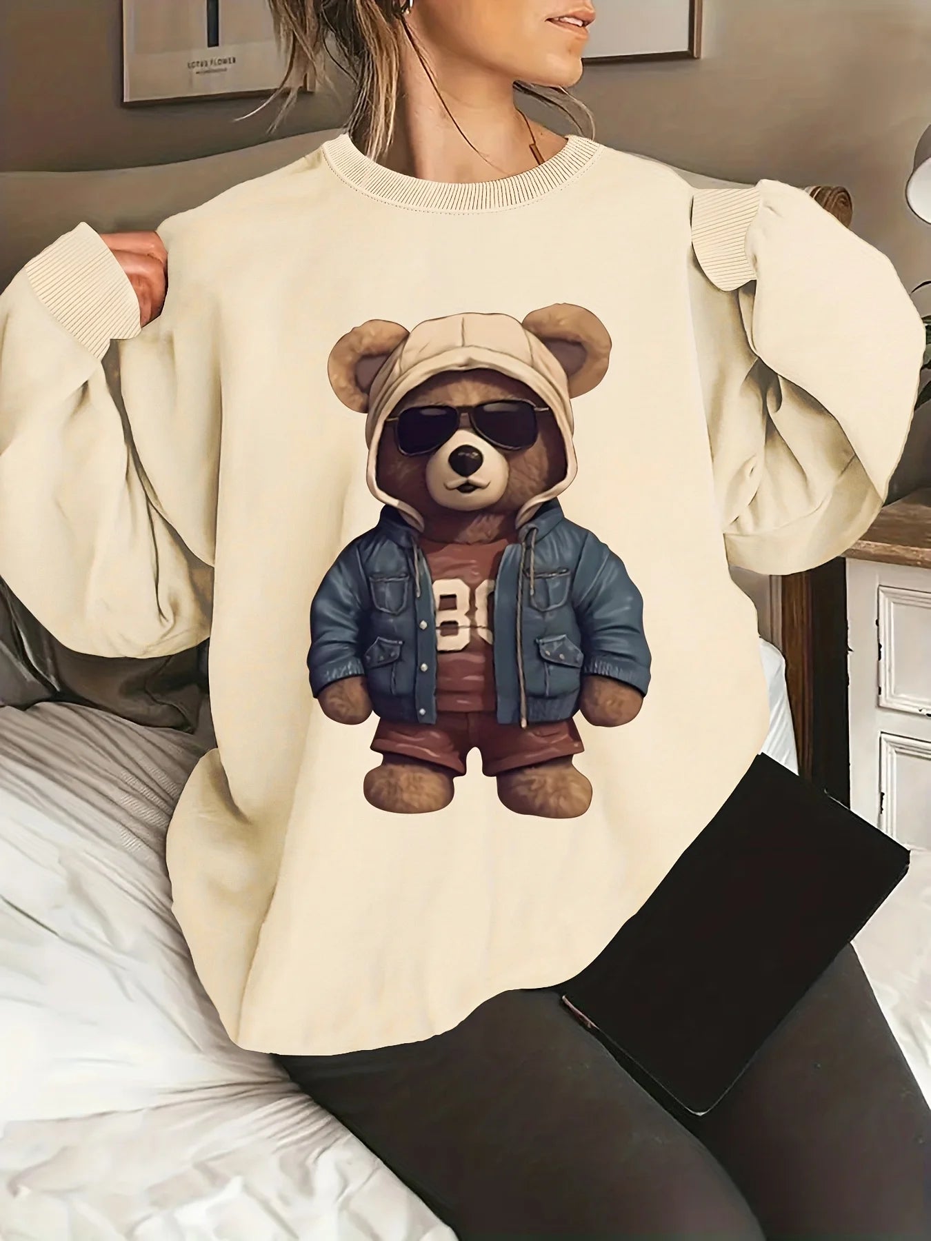 Women's autumn and winter casual loose and comfortable warm cat pattern printed round neck long sleeved pullover