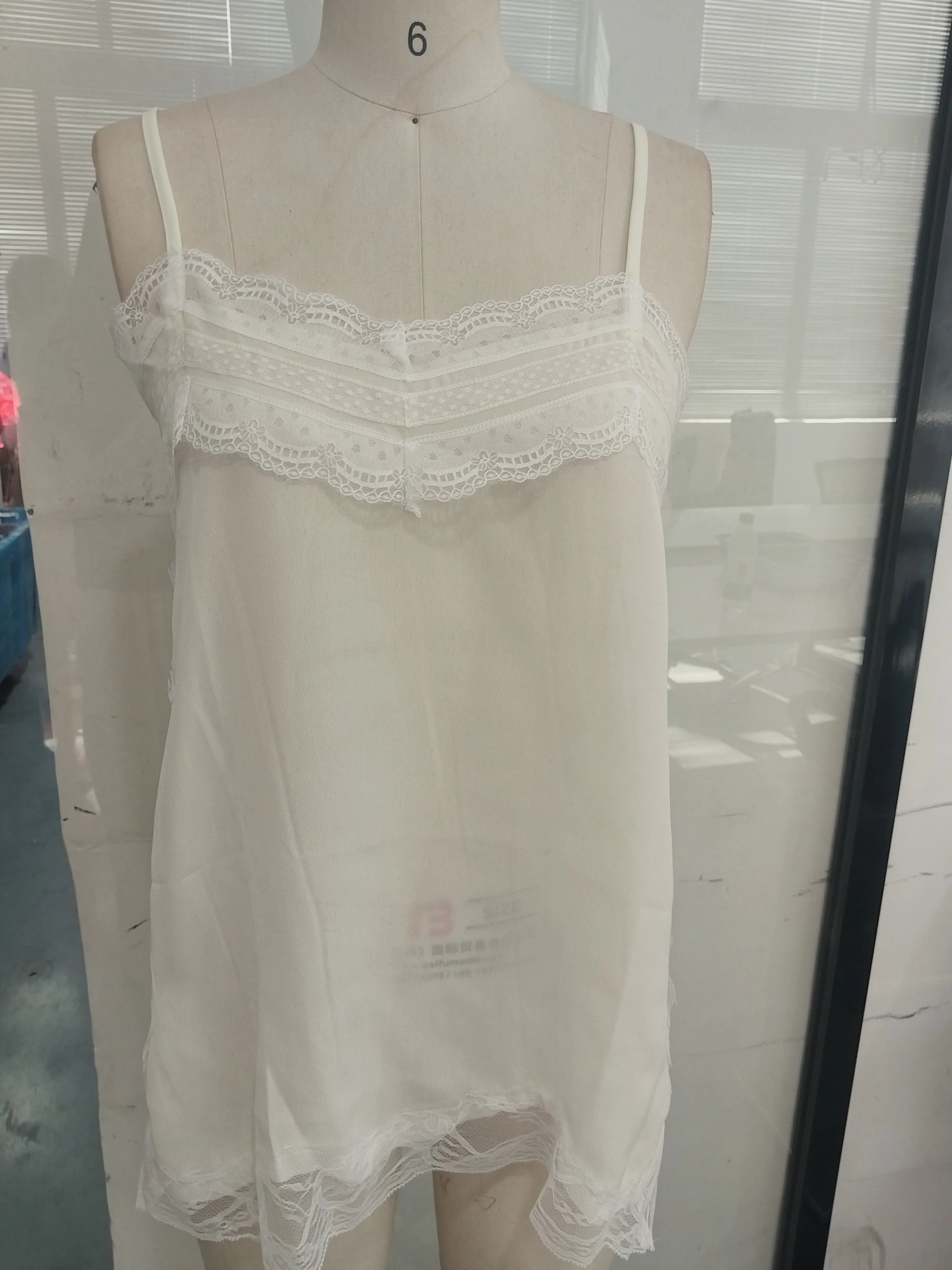 Chic Women Sexy V-neck Satin Sling Maxi Dress White Lace Patchwork Sleeveless Backless Slim Gowns Summer Evening Party Dresses