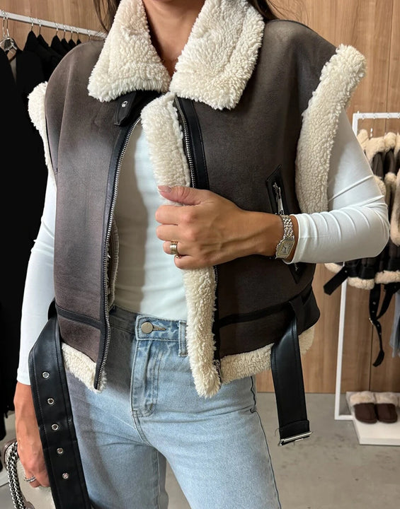 Women Leather Sherpa Vest Fur Collar Sleeveless Zipper Faux Suede Shearling Vest 2024 Biker Moto Jacket Winter Warm Outerwear